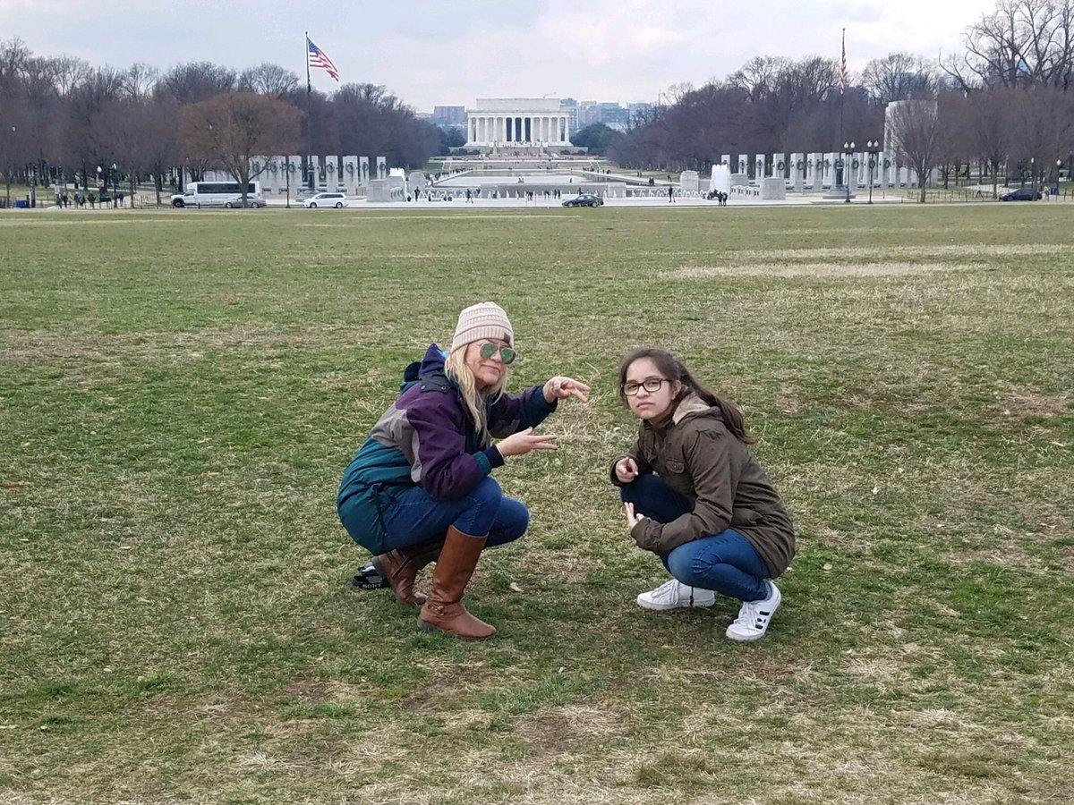 _30by's tweet photo. My mom and sister. Cringy, but wholesome. #TambieningWorldTour #TrumpEdition https://t.co/dtiVomJDxe