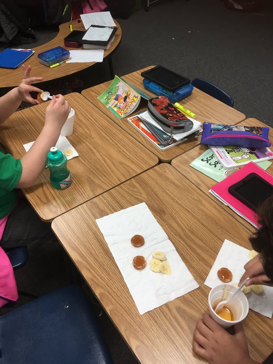 pattieroom211's tweet photo. When #functionaltext becomes real life! Students made a snack and then wrote the recipe to accompany it! Learning to be detailed in directional writing is oh so important! #pattiepanthers https://t.co/RQxZ74IDt3