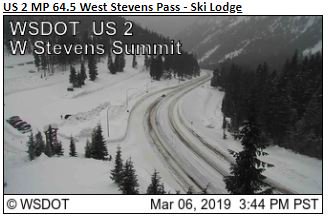 Wsdot East A Twitter Current Pass Conditions For Those Traveling This Evening Snoqualmiepass Traction Tires Advised Snowing Snow Slush Stevens Pass Traction Tires Advised Snowing