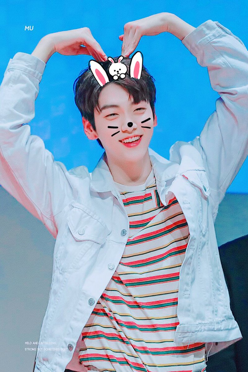 Ray_Soobin's tweet photo. SOOBINNY Rabbit 😻😻💜💜
#투모로우바이투게더 #TOMORROW_X_TOGETHER #TXT 
#SOOBIN #CHOISOOBIN #수빈 #리더빈빈 @TXT_members https://t.co/Op7FEi22qJ
