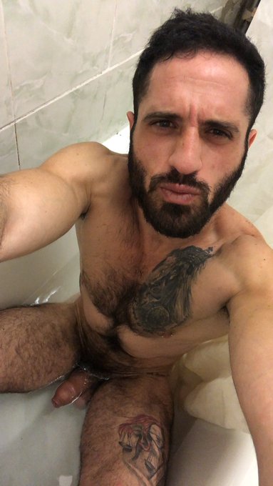 ? agua ? ? pato ? https://t.co/i44KjKFou0