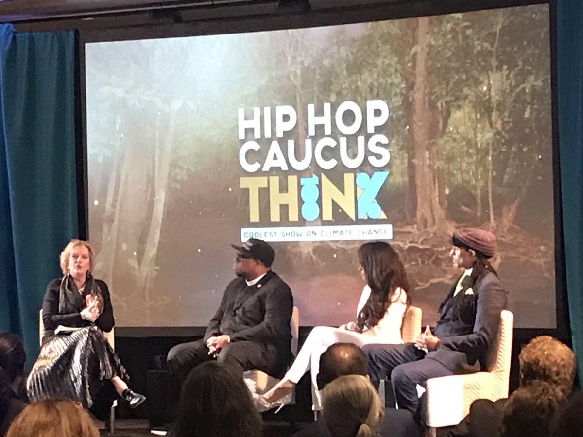 DCIvan's tweet photo. The very cool @ellend35 from @WallaceGlobal speaks @divestinvestorg truth with @RevYearwood @EJinAction @AntoniqueSmith at the #confluence19 #truthandtransparency gathering and the @Think100Show https://t.co/OKObJ0jpKt