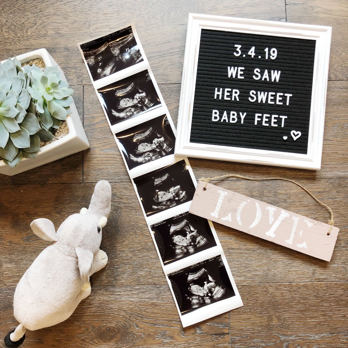 meredithnoel's tweet photo. 3.4.19 we saw her sweet baby feet... and I cried. https://t.co/r7ofh2IH1P #mamlife #pregnancy #joy #faith #meredithnoel https://t.co/D3Z69zW4VH