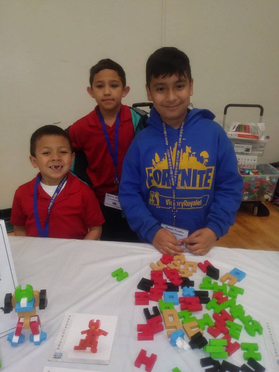 LES_ACE2018's tweet photo. Thank you to all my ACE student helpers at yesterday's District Open House #ACERocks https://t.co/MuRu37asUG
