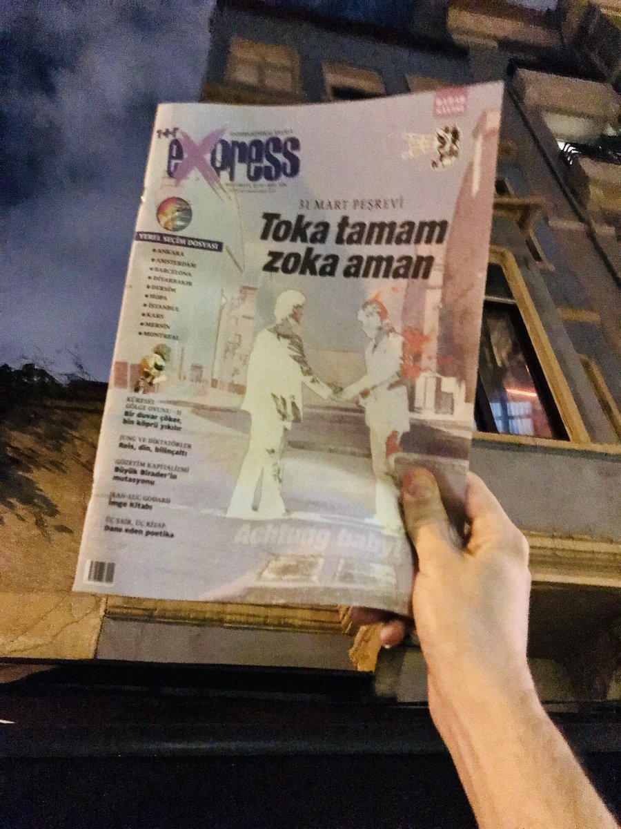 nazimdikbas's tweet photo. 🌿Cihat Duman: “Türkler devlete isim takıyor, toplumsal sözleşmeye isim veriyor, ama sorun çözme ‘noktasında’ fedakârlığı diğerlerinden bekliyorlar. Burada bir enerji birikiyor işte, potansiyel, çok tehlikeli bir enerji.”
@maketkabe 
devamı👇🏽
#Express168’de‼️ https://t.co/LJQ5oKE0Bt