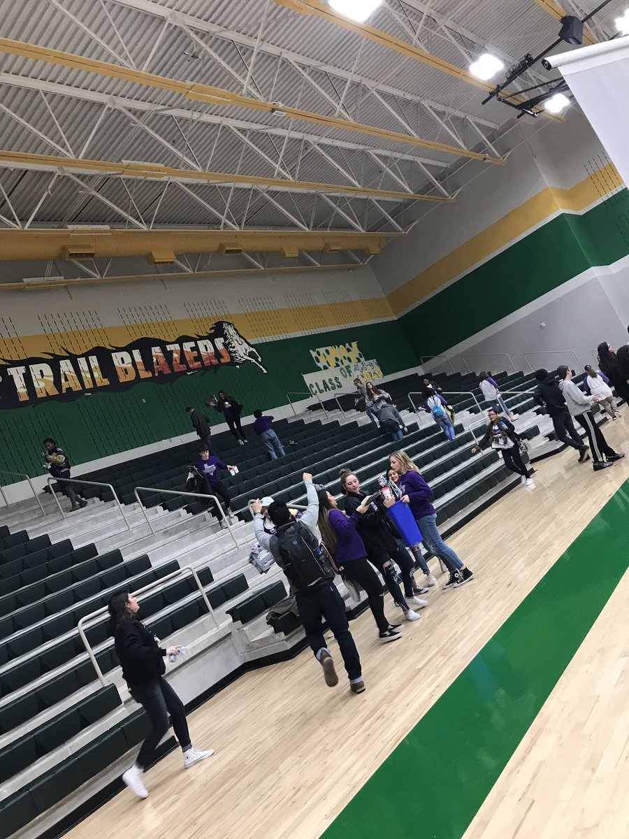 What a great day to be reenergized at this point in the school year! Grateful for <a href="/drphilcampbell/">PC 🎸🤘🏽</a> and <a href="/mikesmithlive/">Mike Smith</a> along with <a href="/J_Renaissance/">Jostens Renaissance</a> and all they add to campuses across America! #ClothespinCompliments #TrashCrew