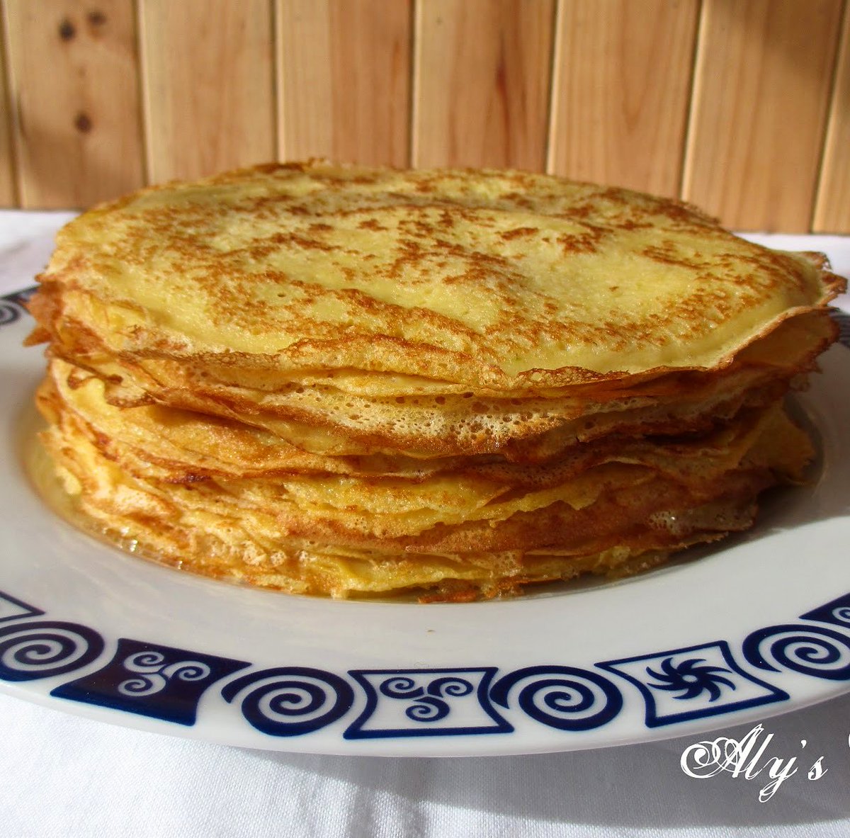 Filloas con harina de castañas.
Serán un vicio más en tu vida!!
Nueva receta en el blog.
alyscakes.blogspot.com/2019/03/filloa…
@ograneirodeamelia
#alyscakes
#alyscakesblogspot 
#singluten #glutenfree #sensegluten #harinadecastañas
#filloas #carnaval
