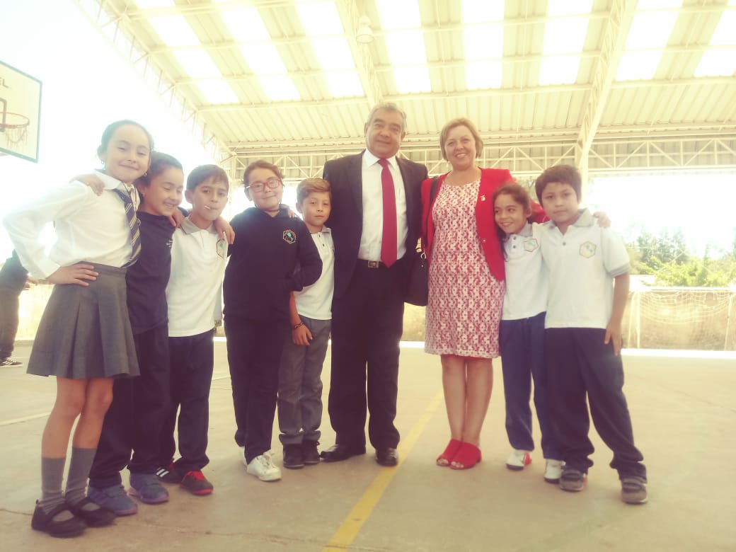 DeproeNuble's tweet photo. Inauguramos el #AñoEscolar2019 en la comuna de Quirihue junto a la @Gob_Itata, @RossanaYanezF y el alcalde Richard Irribarra. Jefa @DeproeNuble visitó Escuela Nueva América y Liceo Politécnico Carlos Montané Castro. https://t.co/FTnZx5q7kB