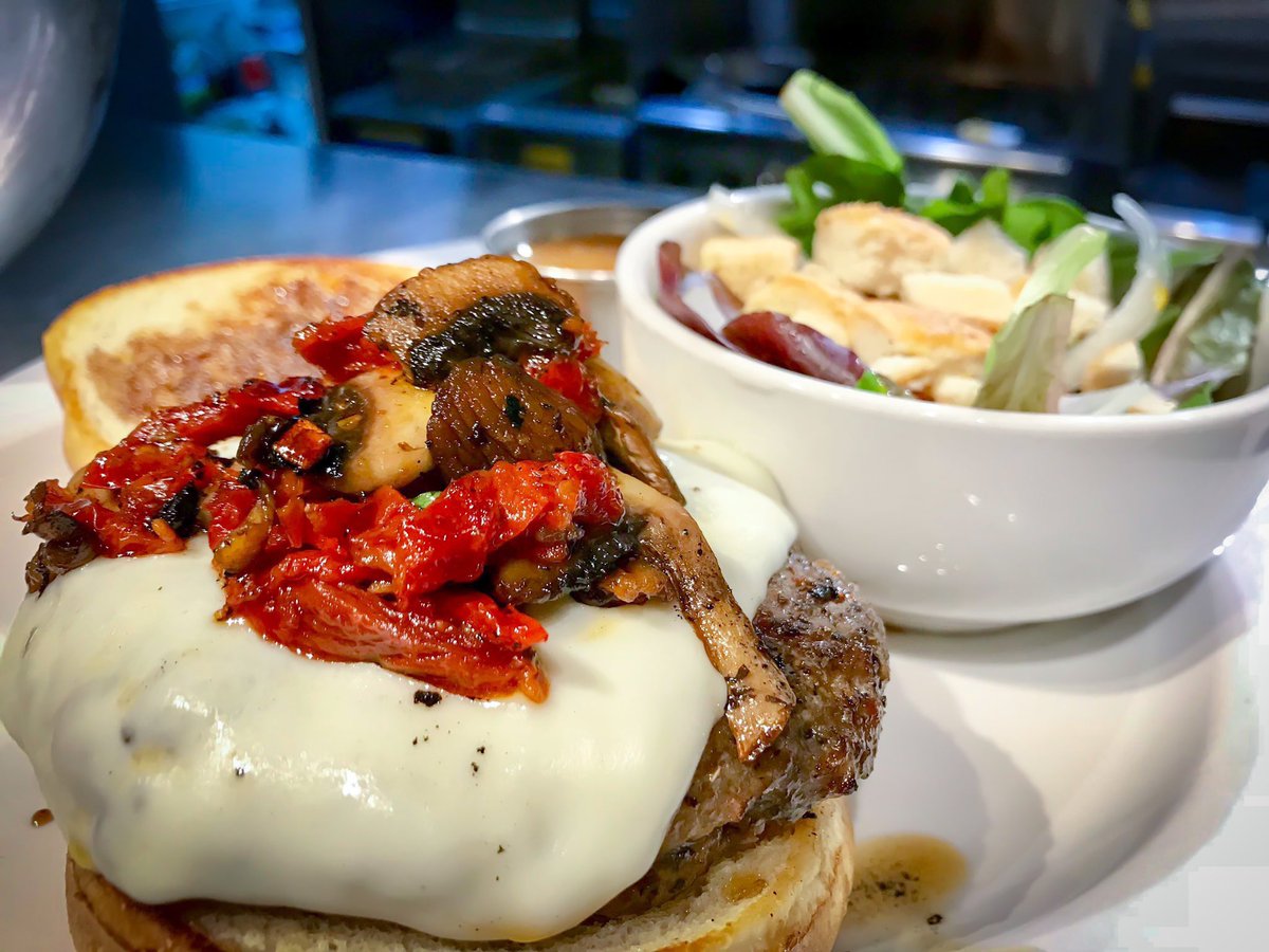 EmbersWv's tweet photo. Wednesday special:

$6 burger &amp; fries or salad
$4 house wines &amp; martinis
$2 craft cans

#emberswv #morgantown #wvu https://t.co/OJczvYtdjY