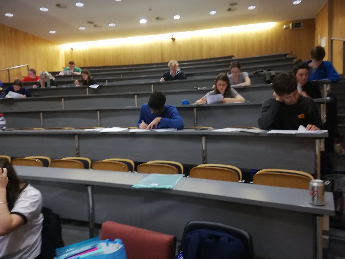 trinitydiving's tweet photo. Last few theory tests before the Novice Trip! These superstar new divers are ready to go thanks to our amazing team of assistant instructors!! @tcdsports @BSACdivers #divewithfriends #scuba #theory https://t.co/ms5ELRwPAH