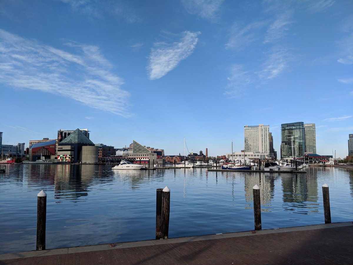 aarondlancaster's tweet photo. Not nearly as warm this year at #SANSBaltimore as last (pic). Turns out a month and a half makes a big difference. #MSISE @SANS_EDU with @adriendb @phenrycissp @randymarchany #InfoSec https://t.co/bckCja0KDo