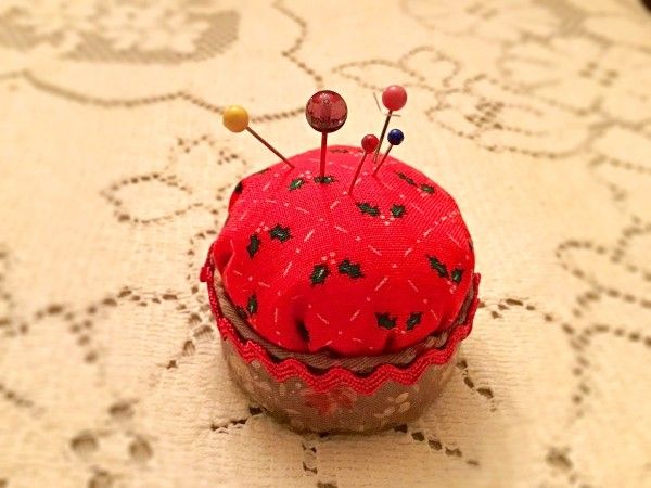 “This is a simple way to make a small pincushion from a plastic bottle cap. You could also attach a small loop of elastic band beneath it and wear it on one of you fingers as you sew.” buff.ly/2XB5apc #pincushion #sewing #thriftyfun #recycledcrafts