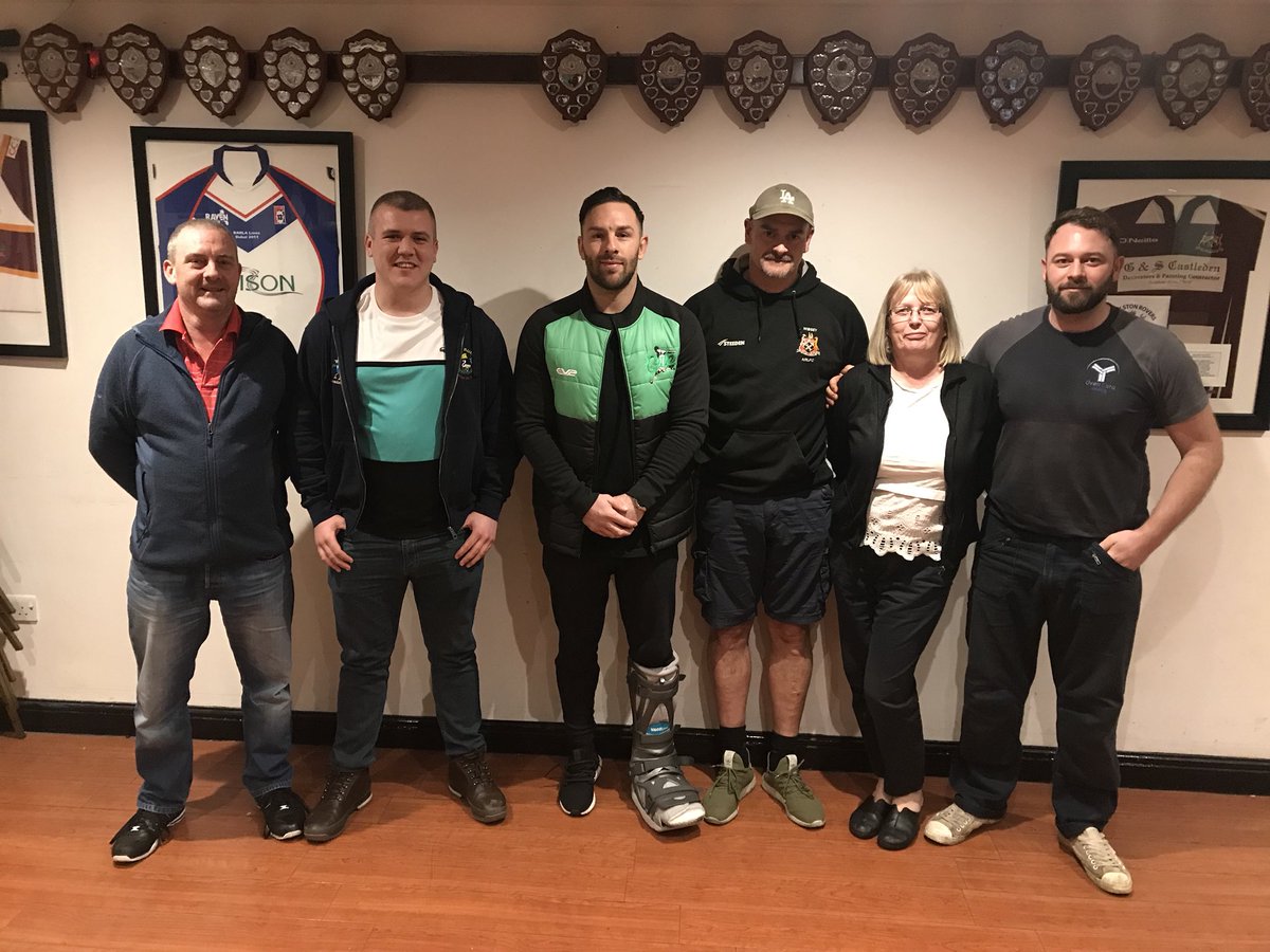 GaleGrassroots's tweet photo. The #KickingForGrassroots tour bus was out this evening. Good initial meetings @ellandjuniors &amp; @wibseyrugbyclub @WibseyJuniors lots of great ideas, bundles of enthusiasm and a positive outlook. Can’t wait to get started @snozzer_gale @jayschofield66 @SMTMUK will follow up soon https://t.co/WoQreABnhY