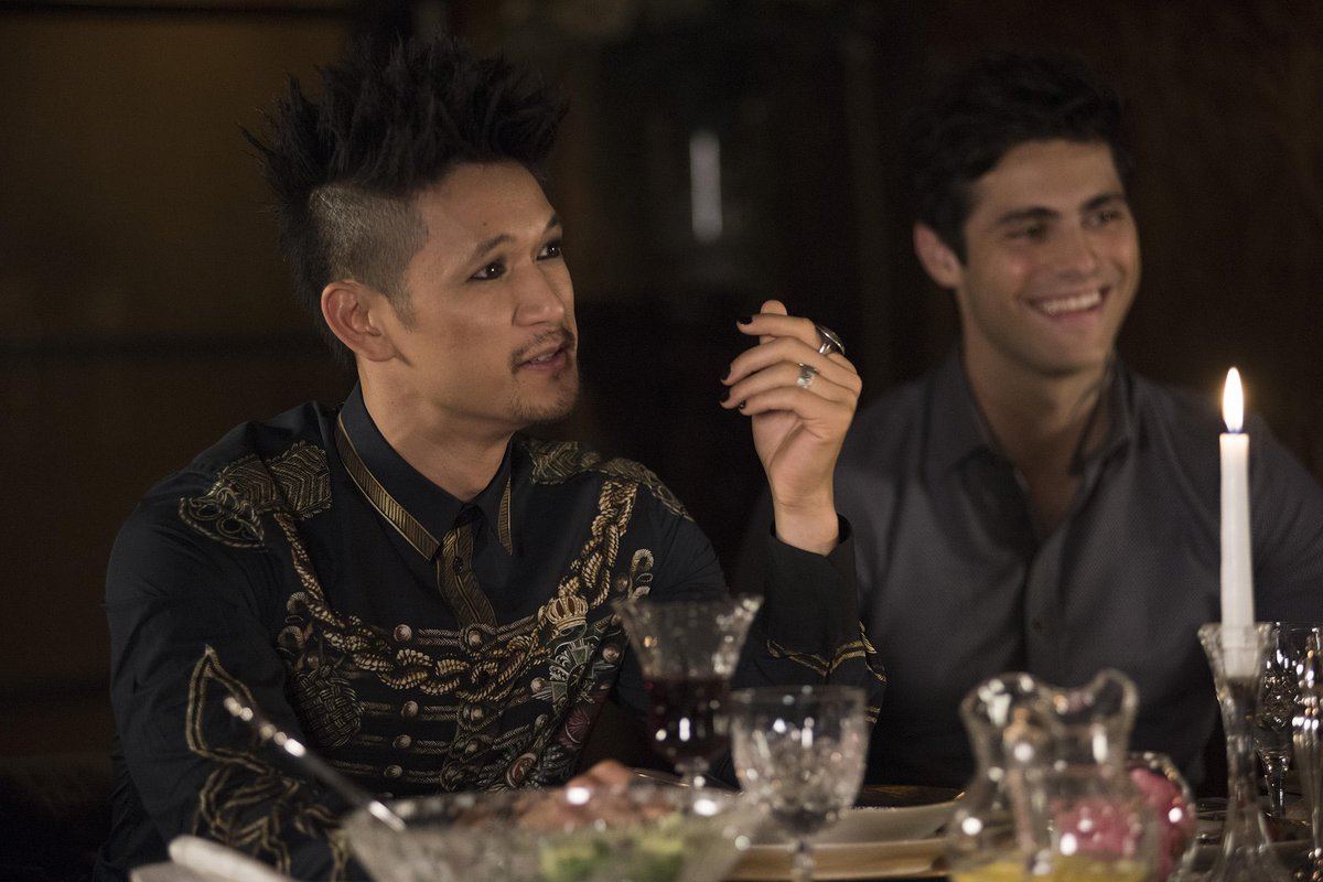 shadowstuff1234's tweet photo. ➰🤟 Follow Share &amp; Care ➰💕

#Shadowhunters #ShadowhuntersLegacy #SaveShadowhunters #ShadowhuntersSeason3B #ShadowFam #TMI #TeamEdom #claryfairchild #jaceherondale #Clace  #aleclightwood #magnusbane #Malec #izzylightwood #simonlewis #Sizzy #Seeliequeen #meliorn #Parabatai 💟🔃 https://t.co/cEJxUZRcFW
