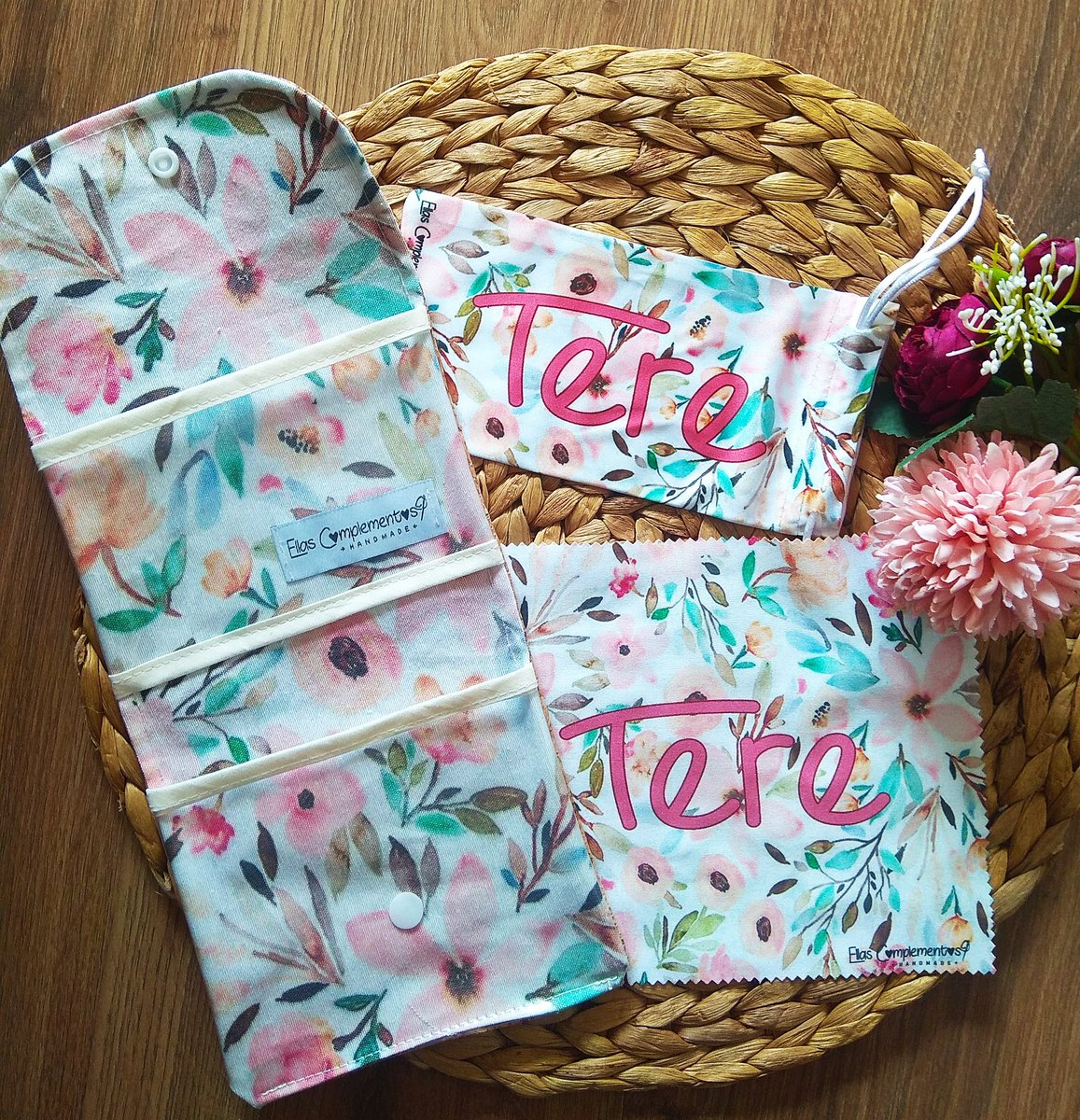 ellascomp's tweet photo. Los regalos de #amorverdadero son sin duda #misfavoritos !!! ❣️ #felizdia a  todos!!

#regalosconamor #neceserdeviaje #amorenelaire #diafeliz #nosqueremos #hechoamano #handmade #Tenerife #Tendencias #artesania #FelizMiércoles https://t.co/cHboARCLJy