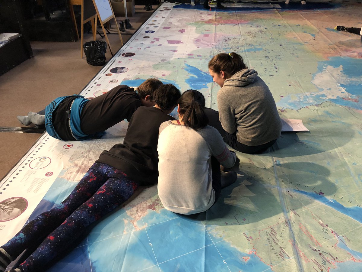 msjerlabrie's tweet photo. Grade 11 NBE3U had the opportunity to explore the @CanGeo Indigenous Peoples Atlas of Canada at KCVI today! So exciting bringing together my love of geography into an English course. @LimestoneDSB https://t.co/bJ1fXkNLJq