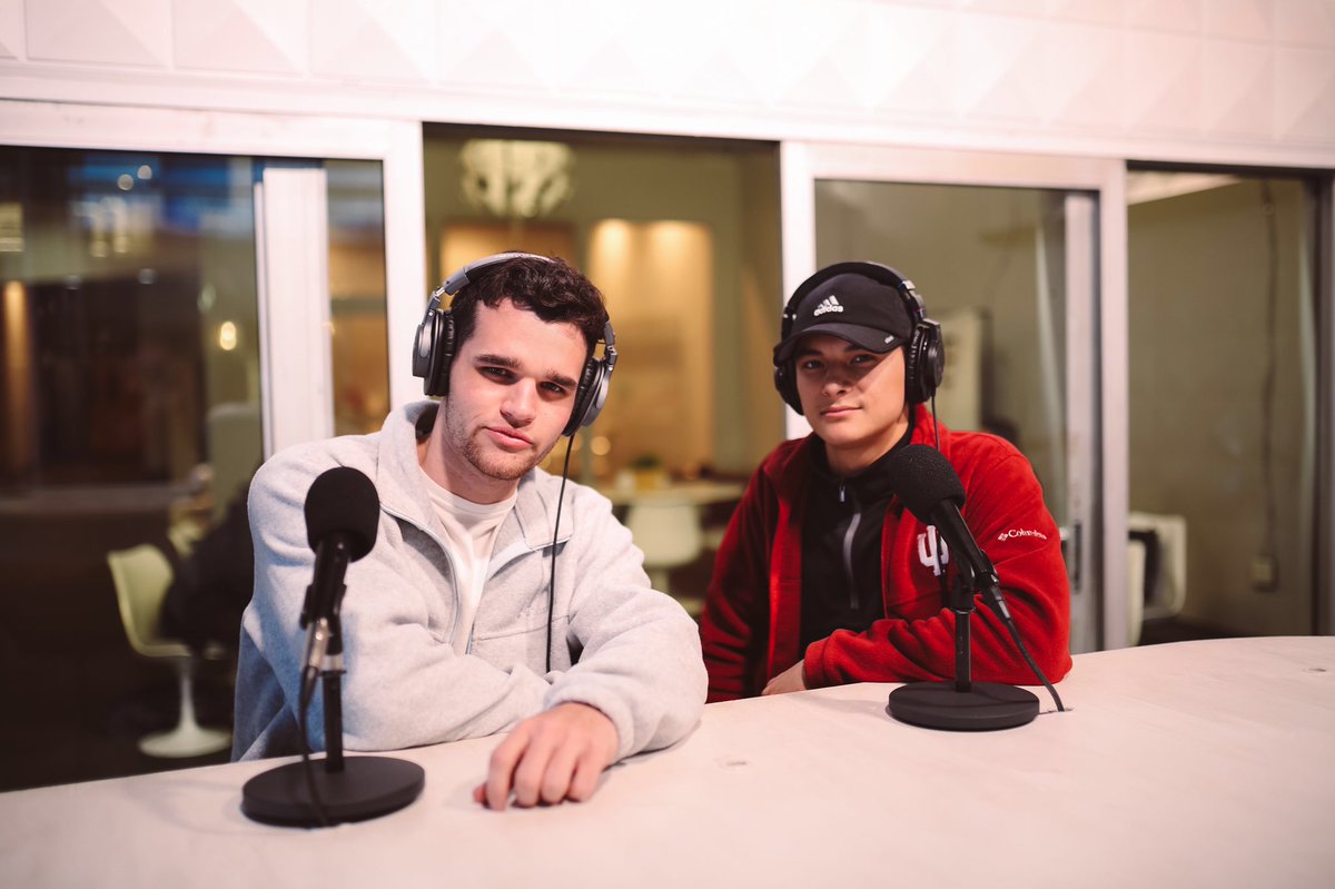 LiamPineiro's tweet photo. Thanks to my boy @aacarandang for having my on the @NoveltyGrowth voice podcast! Really great interview and good laughs. If ya wanna know more about ya boi...click the link and watch! Check out some of the other episodes as well 🎙 

https://t.co/W6MItzhhIc https://t.co/SxgQOd1EjJ