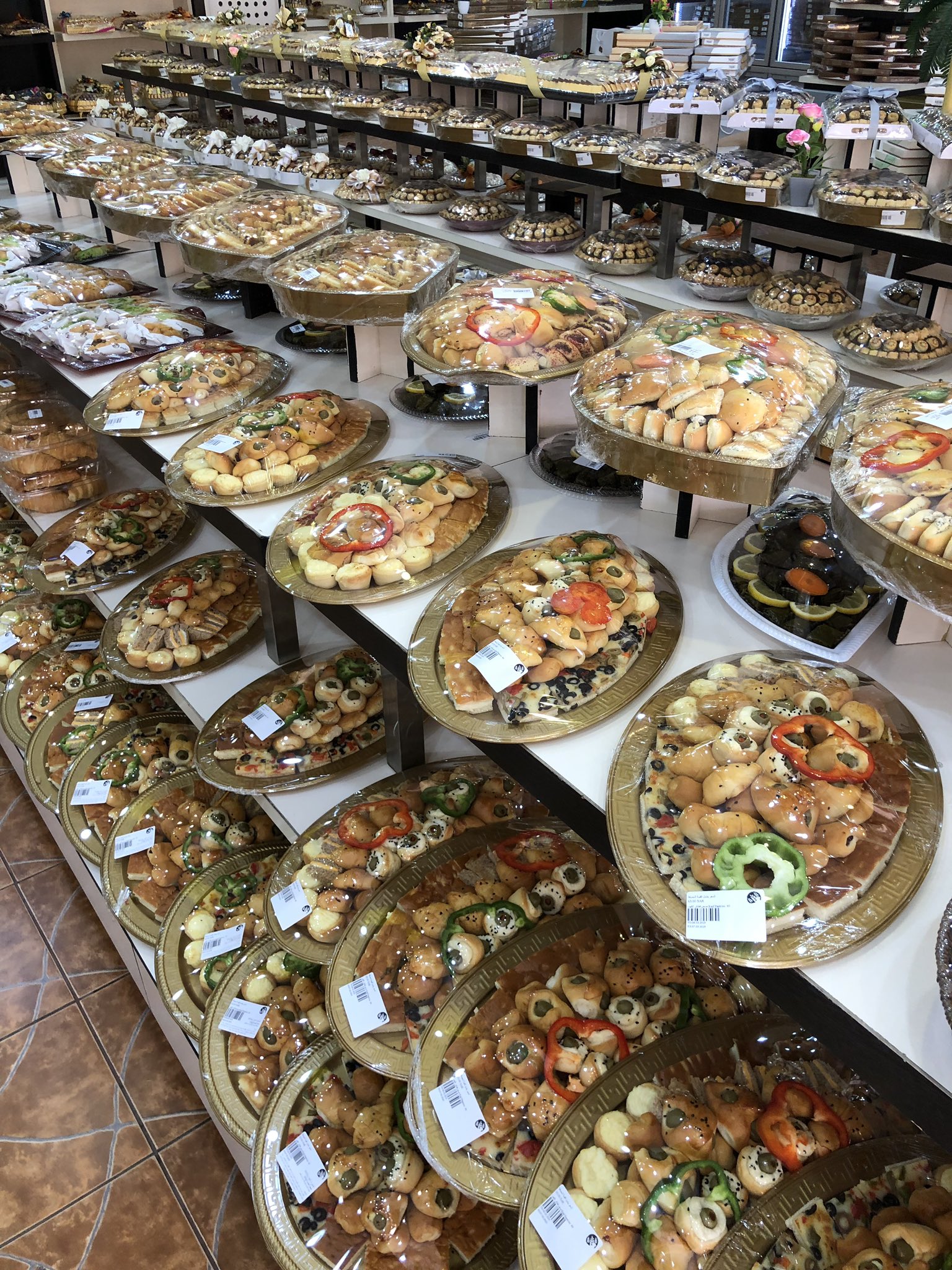 سناب تبوك A Twitteren حلويات سنابل السلام فرع تبوك مسوين خصم 25 على جميع المنتجات ينتهي العرض يوم السبت عندهم توصيل عبر هنقرستيشن تبوك Https T Co Gljyhiilja Twitter