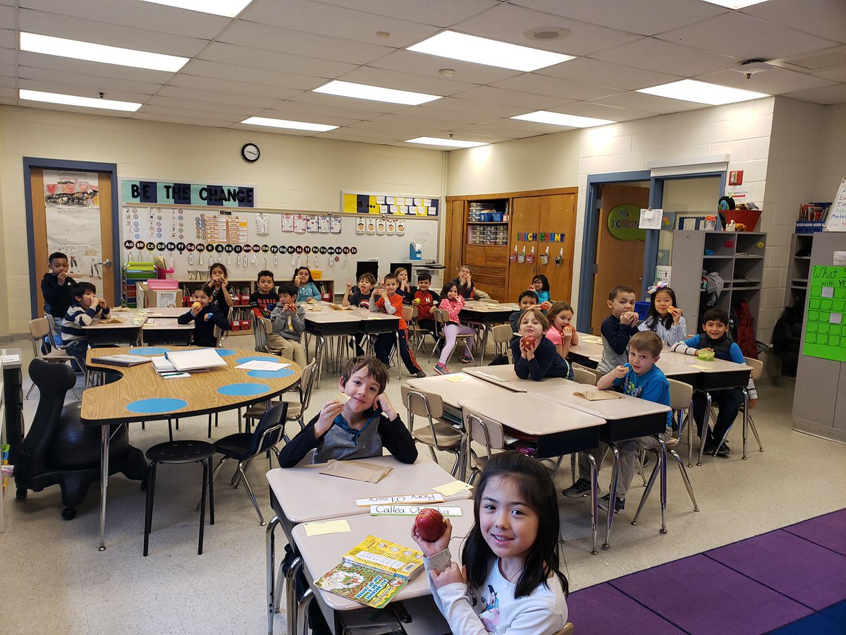 Another class enjoying #HearTheCrunch #HeartheMarylandCrunch