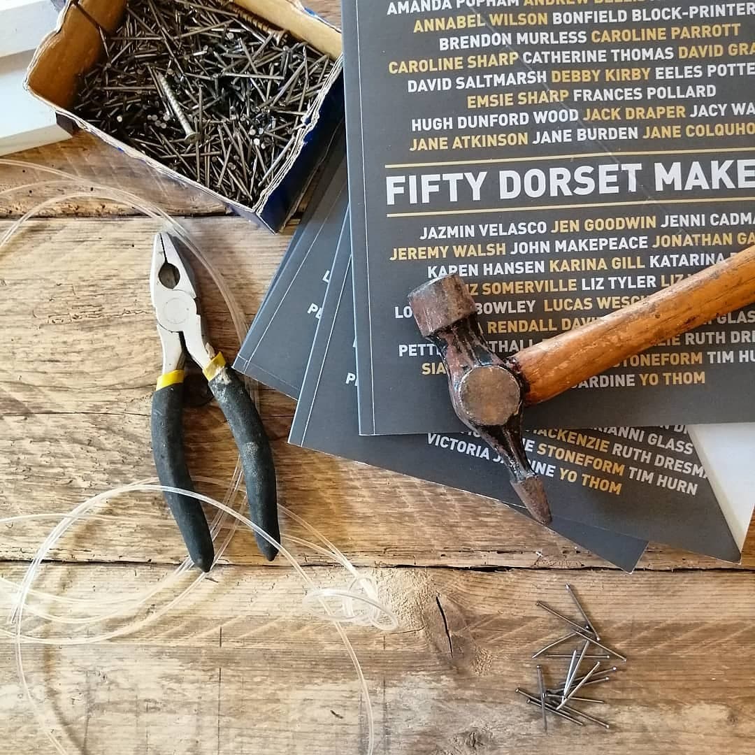 MakingDorset's tweet image. The details and tools of artists and curators as we hang and plan the exhibition at @furleighwine 

Only 2 days to go! 

#makingdorset #artisttools #furleighestates #artexhibition #contemporarymakers #visualarts