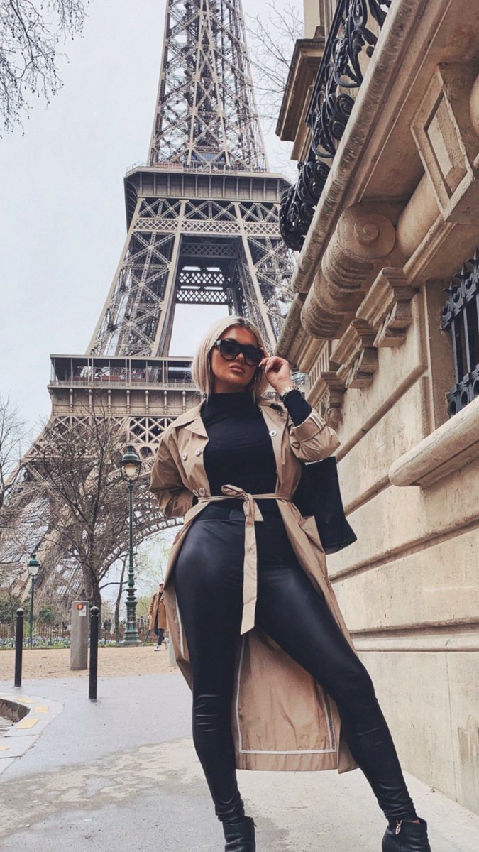 𝐉𝐀𝐌𝐈𝐄 on Twitter: "Busy in Paris 💼…