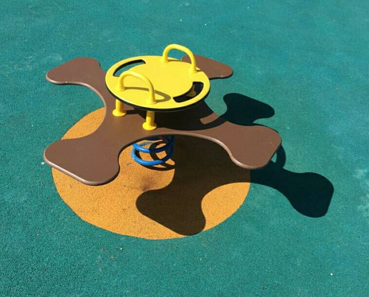 AjSils's tweet photo. NOUS ELEMENTS ALS PARCS MUNICIPALS

S'ha procedit a substituir els elements de fusta existents per d'altres de resina, les actuacions s'han realitzat a la Pça Canigó i a la del Rellotge https://t.co/bmbtsHjIqK