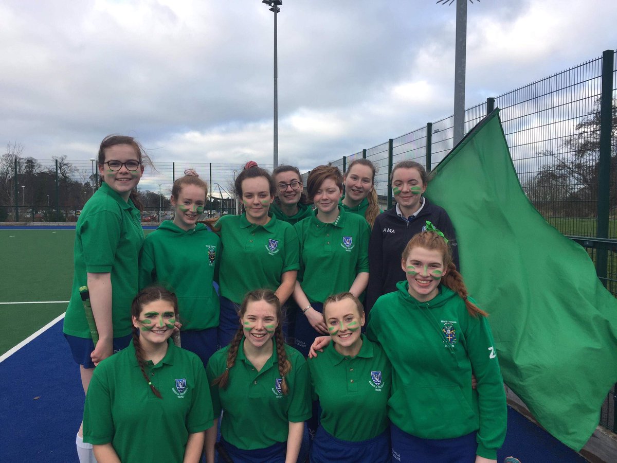 gcswardhouse's tweet photo. SO proud of our Wardies today placing 4th in house hockey + having an AMAZING time while doing it!! Thank you to everyone for playing especially those who have never played hockey before + to those who came to support!!💚💚 #WardArmy #GreenQueens https://t.co/JjOSkhFkKI