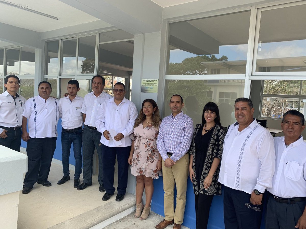 TCS_Latam's tweet photo. Con el apoyo de TCS México para la reconstrucción de 3 escuelas, la Secundaria Rodulfo Figueroa contará por primera vez con un Laboratorio de Informática que beneficiará a 750 jóvenes de Chiapas. Rajeev Gupta, Angelina Barquin y Grace Cabrera de TCS en la firma de la alianza. https://t.co/vNQaZpqrzV