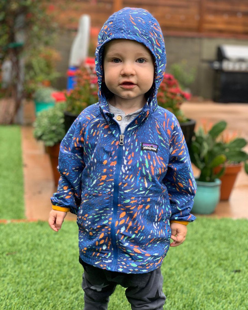 IamChrisMann's tweet photo. Singin’ in the rain. #hugomann #babiesofinstagram #rainbaby https://t.co/3OkcqHGlv6