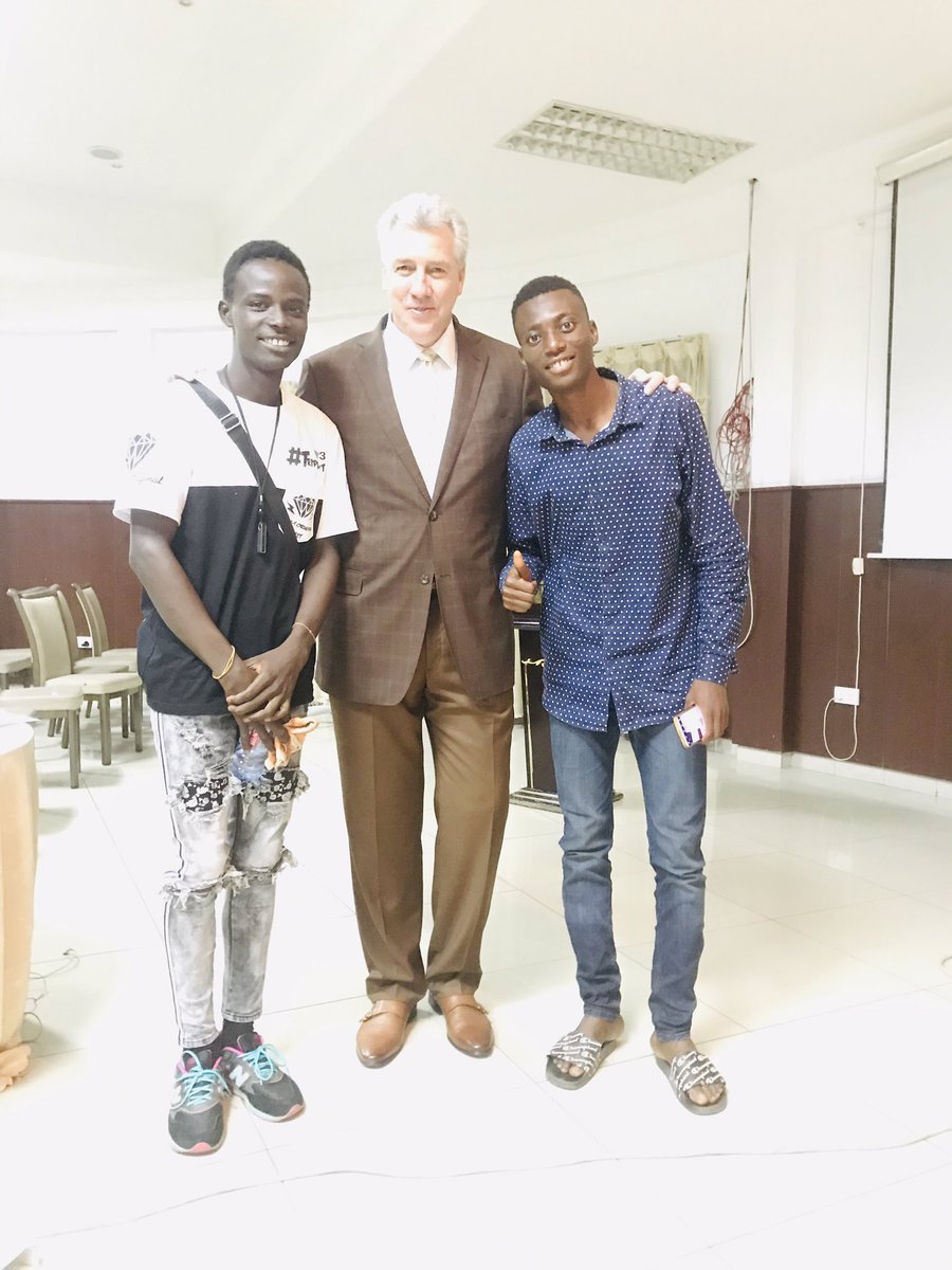 DanielS20789937's tweet photo. Mr Dean McQullian doing  a fabulous job presenting the Excelz/Dascoin business to a full room in Mensvic Hotel in Ghana Accra 
Our first conference...

My life just got very exciting! 
#Dascoin #Thecurrencyoftrust https://t.co/GioD47Ju6l