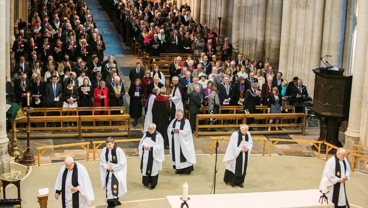 Only 4 days to go until our Service of Thanksgiving - Evensong <a href="/WinCathedral/">Winchester Cathedral</a>. A very special Anniversary service this year. Families &amp; friends most welcome!  
A great occasion to show the public at large the strength of Freemasonry in our Province. More @ bit.ly/2Hj9zay