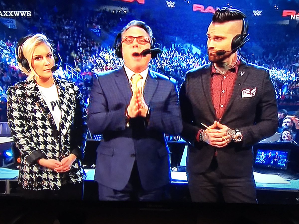 PatrickAchtelik's tweet photo. Monday Night RAW!! 
Lets do this!! I‘m in🙌🏽 #MondayNightRAW #shield #letsgo #RomanReigns #SethRollins #DeanAmbrose @HolgerBoeschen @SebastianHackl @ProSiebenMAXX https://t.co/chMDbYUIM8