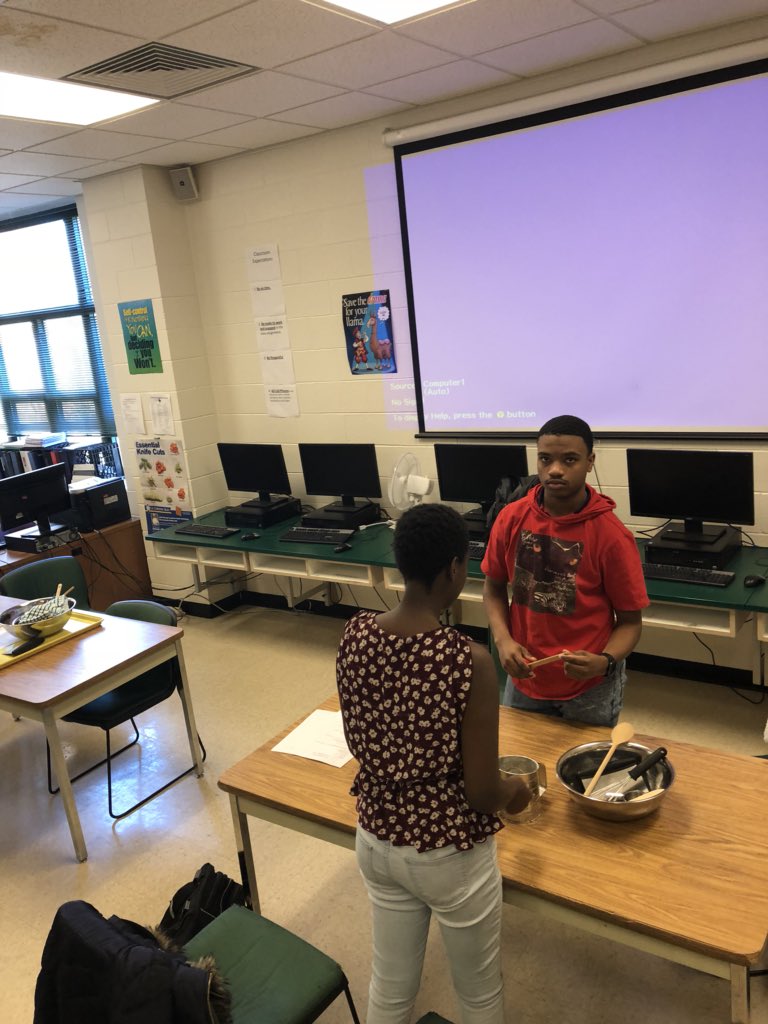 Imallaboutthef1's tweet photo. Starting our Yeast bread Unit in Foods I #SayYesToFCS #adulting101 #echhsfcscte @NCFCSEd @CTEforNC  #Foods I https://t.co/wRiCuI8h8h