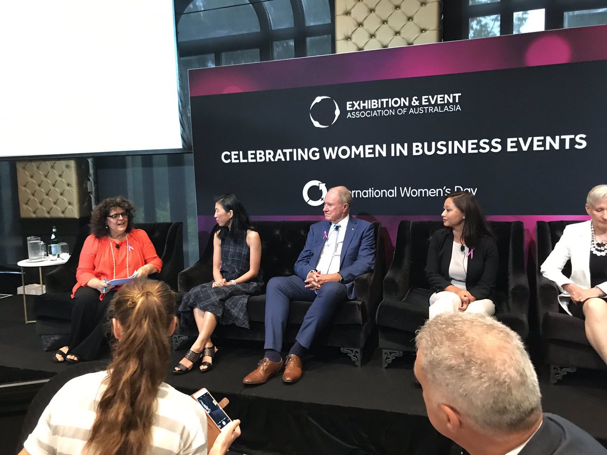 Julie Anne Mitchell tweet media