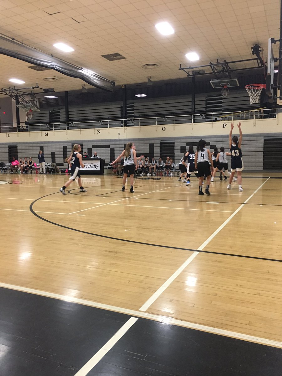 8th grade girls basketball <a href="/HarborLightsMS/">Harbor Lights Middle School</a>. Great job girls!! #goWO