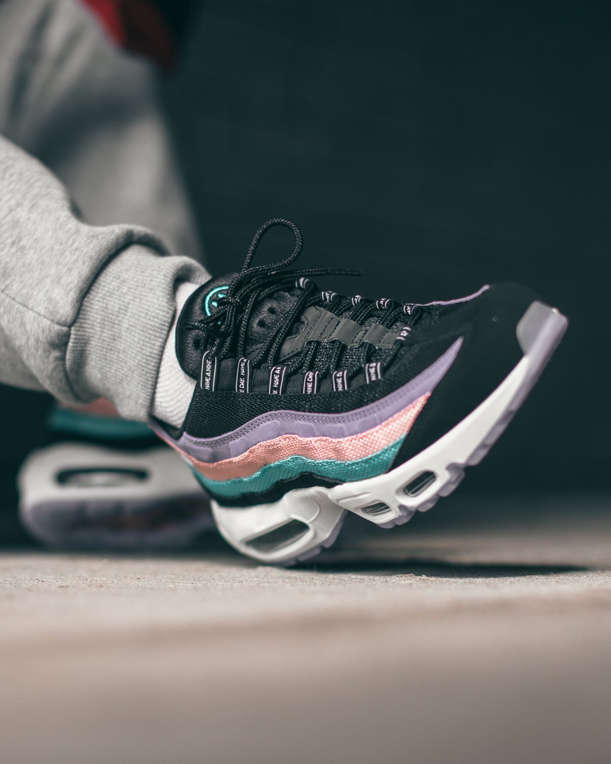 DTLR on X The Nike Air Max 95 Have A Nike Day is still available in stores and online in Mens Infant. Mens https t 0DuMMGZ84Y Infant https t vFI2bneaoq https t zFxVBkiuSg X