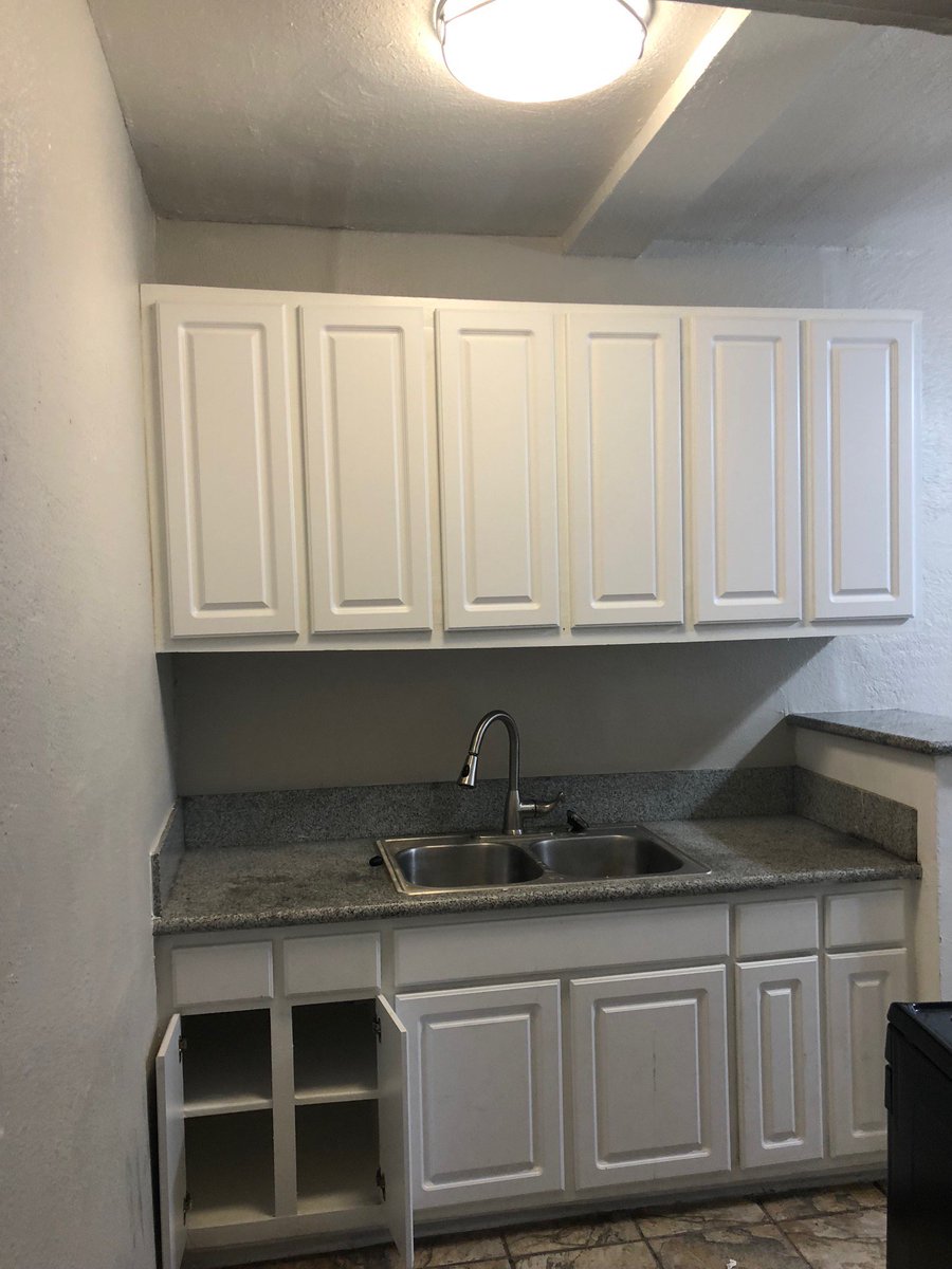 TURNTAS's tweet photo. The kitchen is always the heart of a home 🏡❤️
•
•
✖️KITCHEN✖️
•Before&amp;After
•
•
•
#kitchendesign #kitchenbeforeandafter #interiordesign #kitchencabinets #homeremodel #interiorinspo #kitchenremodel #doublesink #faucet #flooring #housetohome #turnaroundsolutions #kitchen https://t.co/smPl6GOHMN