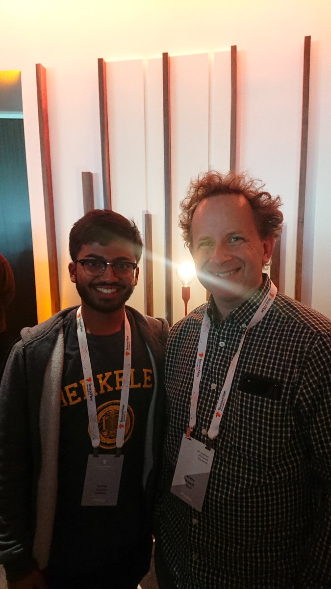 tnmygrwl's tweet photo. Starstruck so couldn't ask any questions.
#tfdevsummit @jeremyphoward https://t.co/wSHXnxw9Ii