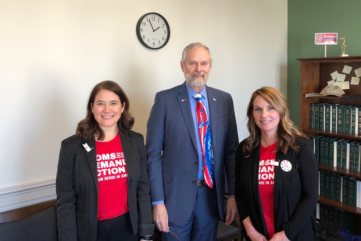 Meeting with Rep Wright to talk gun sense ⁦<a href="/MomsDemand/">Moms Demand Action</a>⁩ #TNLeg