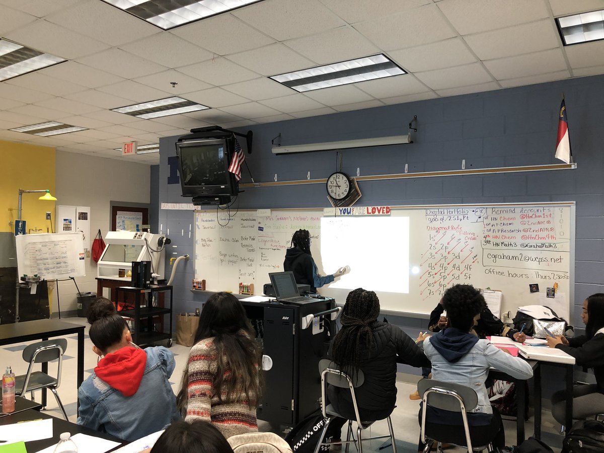 WIHIWIMA_Graham's tweet photo. Look at these #MathSmarties! #KHSCDAnd loving these kids! https://t.co/Nd8AujyU9y