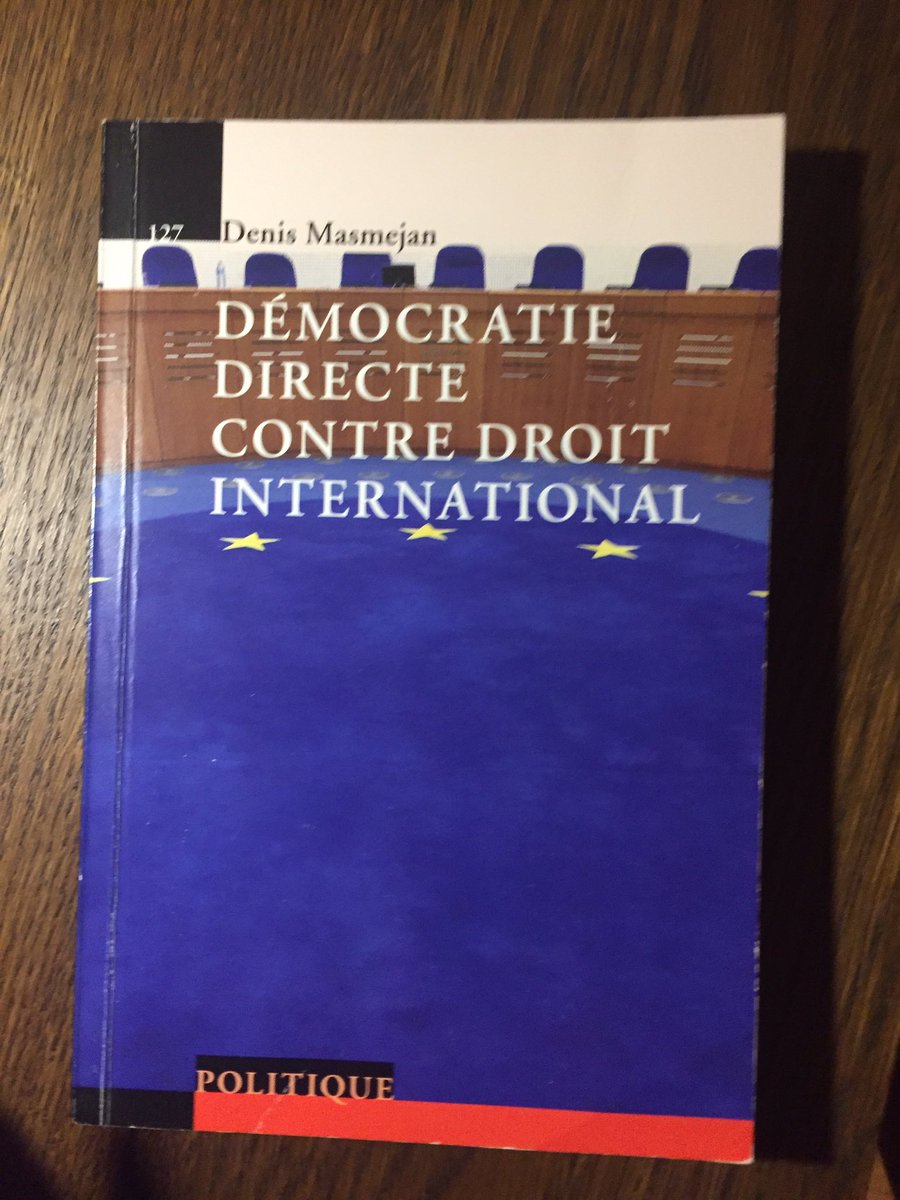 LStramke's tweet photo. Presque à l’heure @P_Loertscher ! 😂 Jour 4 du #7bookschallenge et un questionnement entre démocratie suisse et #droitinternational. ⚖️ @DMasmejan 
À ton tour @MaillardMathil1 ! 😊
#7jours7livres #AInst #SuisseUE https://t.co/UbM5g0dNpr