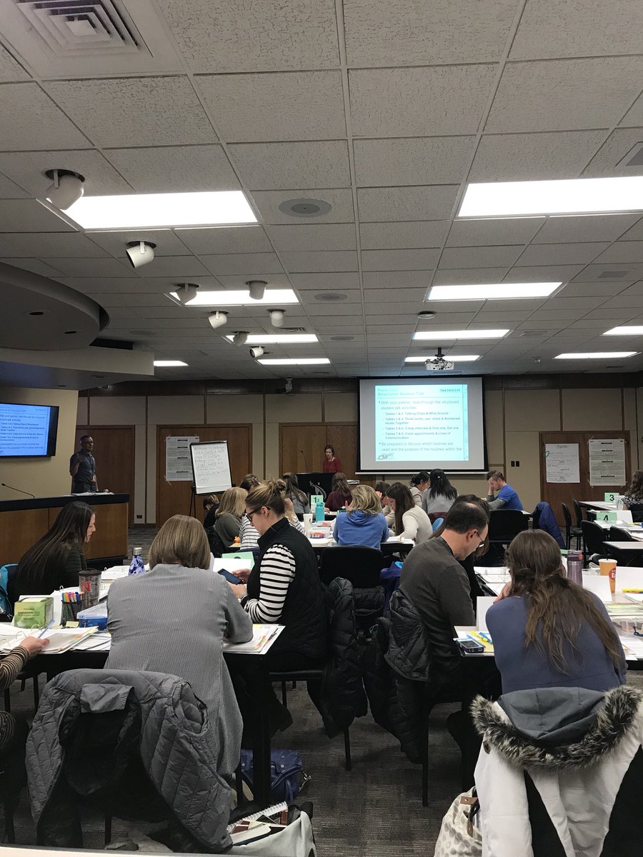 LcePsd's tweet photo. A full room of amazing PSD teachers learning strategies to support emerging bilingual students. #greathappenshere https://t.co/0sAvTyoNAv