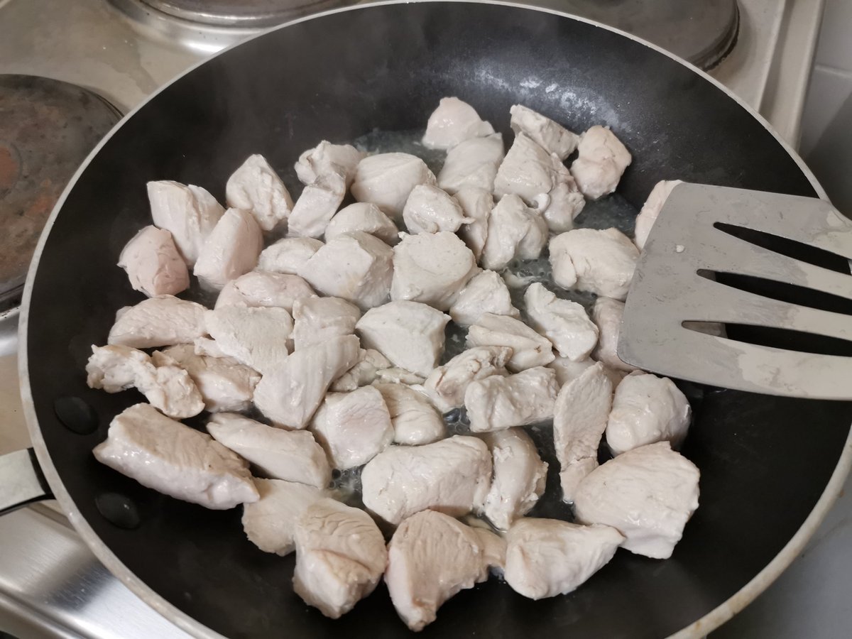 anthonywood58's tweet photo. Homemade Chicken #Biriyani
#slimmingworld #slimmingworldjourney #slimmingworldfood #slimmingworldmember #freefoodonthego #freefoodfebruary #freefoodfebruary2019 #FreeFoodFeb #freefoodgold #SWPowerofGroup #SWConsultants #SWGroups #foodoptimising #loveitcookitshareit #SWUK https://t.co/7HE4l0P8eF