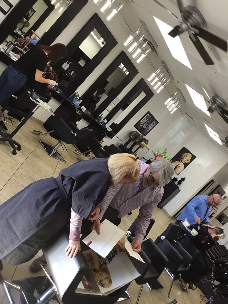 salonarmetta's tweet photo. Happy National Beauty &amp; Wellness Education Day! 💇🏻‍♀️💇🏻‍♂️💆🏼‍♀️💆🏽‍♂️

Here at Salon Armetta we take pride in our color consultations and color services. We give a thorough consult and the education about how to achieve your goals! ❤️ https://t.co/YlEnyh1WkH