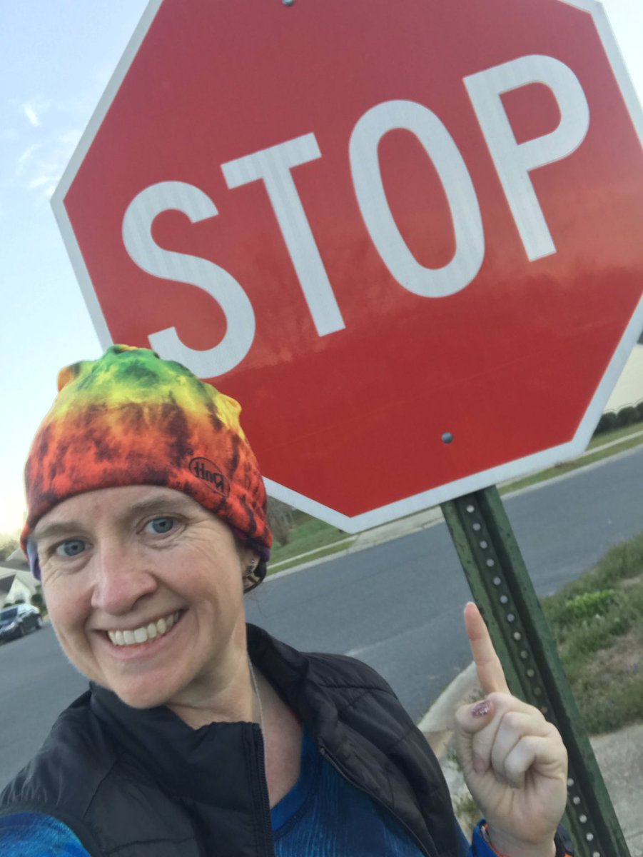 RunNerdGirl's tweet photo. No matter what mileage I’m at, whenever I run in my neighborhood I just don’t feel finished until I reach the Stop Sign at the end of my street. It’s the only place I don’t round to end my run. 5.13 evening miles. #runnerlogic https://t.co/FNnoxgPT2l