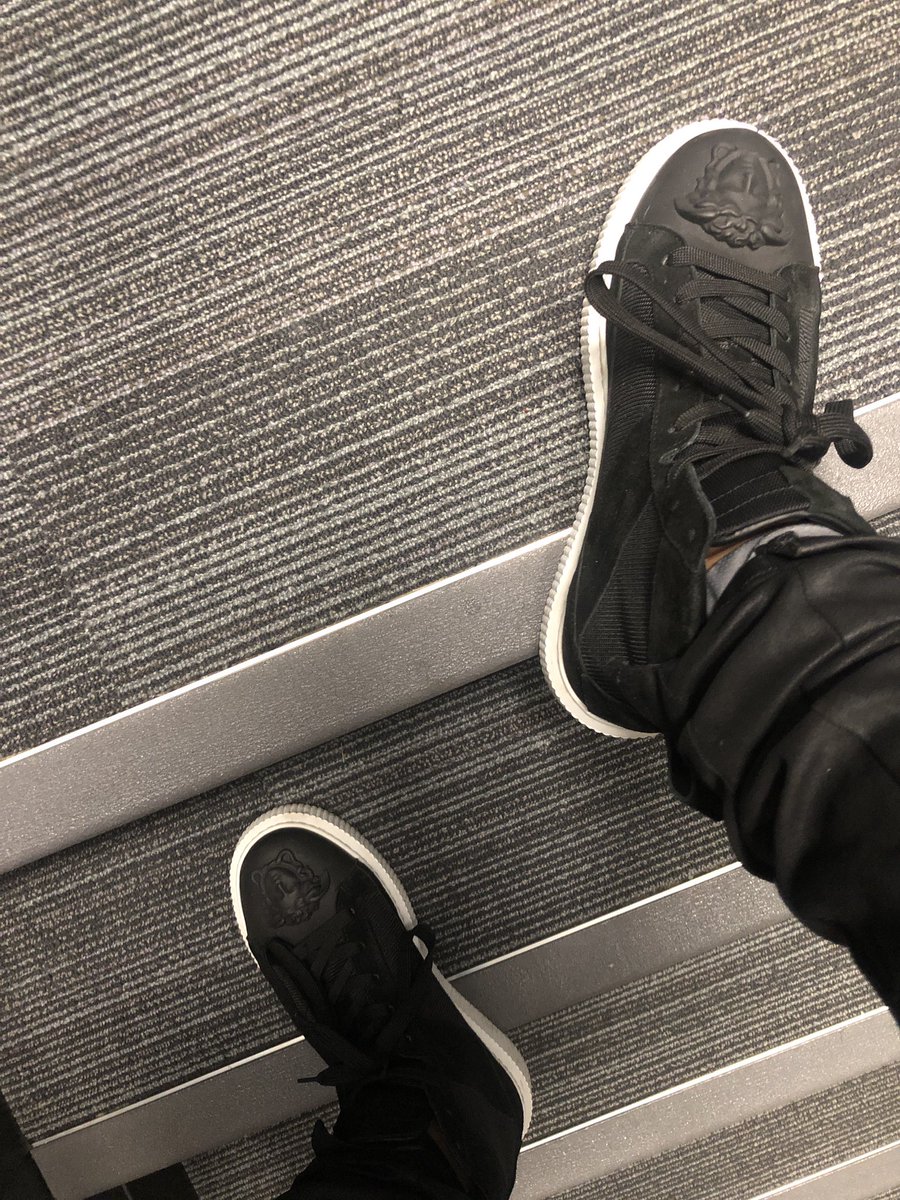 BryanNelsonJr1's tweet photo. #swag2019 #Att #xecutors @jd4180 @cadavis79 💪🏾 https://t.co/MgJBB5dC5j