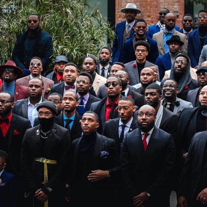 GrandGentlemen's tweet photo. Changing the narrative by coming together! ππ
Happy to be apart of the #DallasFlashMob! @BlackMenswear https://t.co/1gAvRqZawW