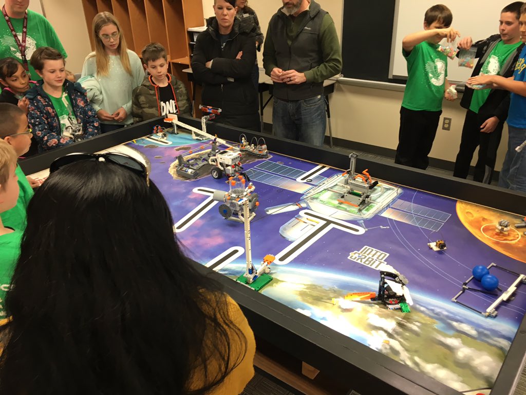 TESHollyJones's tweet photo. Tally Eagles celebrate STEM at our 4th Grade Robotics Expo this afternoon! #tallyBEST Thank you, Mr. Miller, for challenging us! https://t.co/c8bouF3VgJ