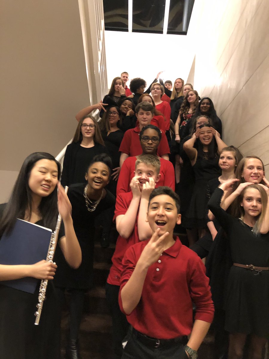 CcmmsMusic's tweet photo. These awesome Ss did wonderful representing @CCMMSRedwolves at #piecesofgold2019 so thankful to be #buildingourden with these young people. #proudteacher #singloudsingproud https://t.co/3BBmc6cgvX