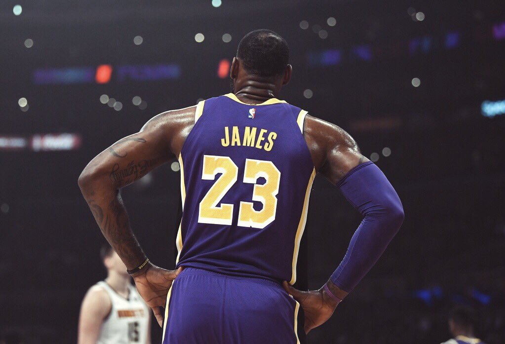 BleacherReport's tweet photo. 👑 HISTORY MADE 👑 https://t.co/d6vhqPQF2r